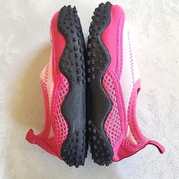 Airwalk Pink Water Shoes Baby Girl Size 5 - Picture 9 of 10